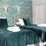 Cambridge House (adults Only) Πανσιόν 3*
