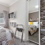 Cambridge House (adults Only) 3*