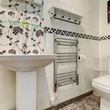 Cambridge House (adults Only)