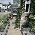 Cambridge House (adults Only) 3*